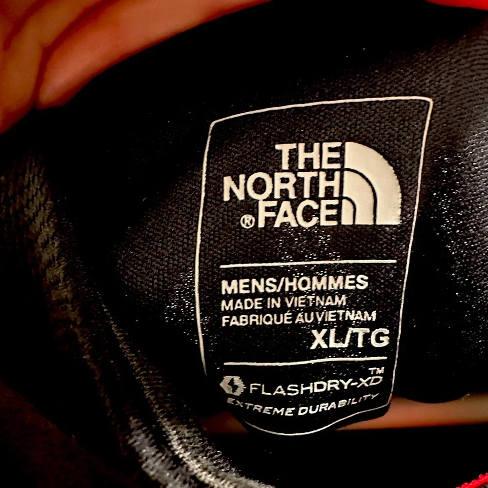 The North Face Men's Black Top Large - Picture 8 of 9
